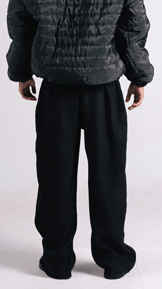 BLACK SIGNATURE RELAXED PANTS