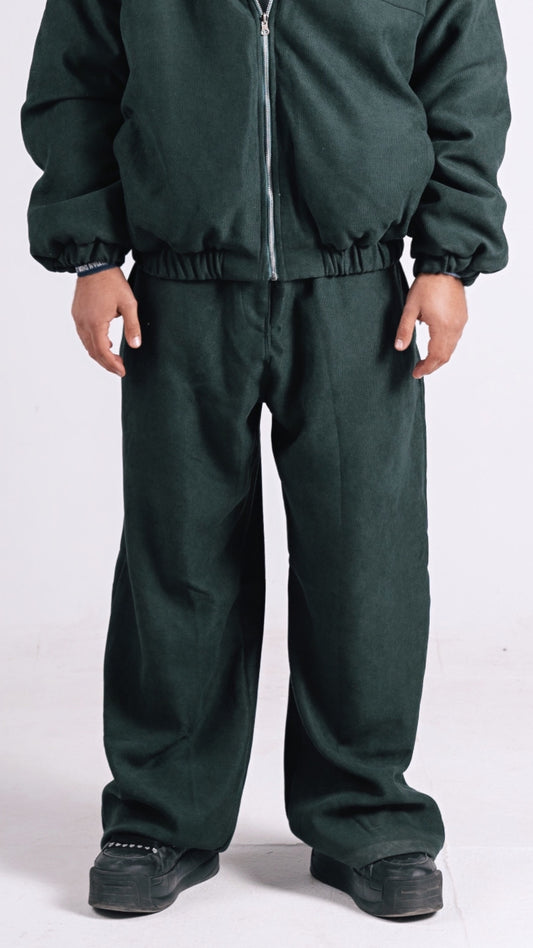 DARK GREEN SIGNATURE RELAXED PANTS