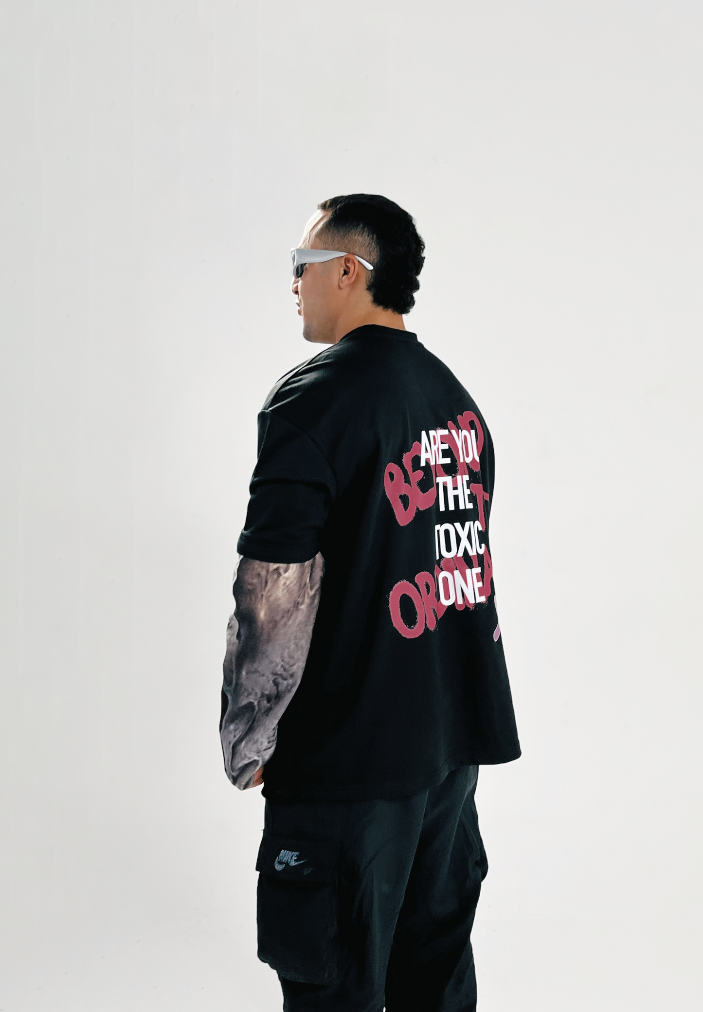 TOXIC BLACK TEE