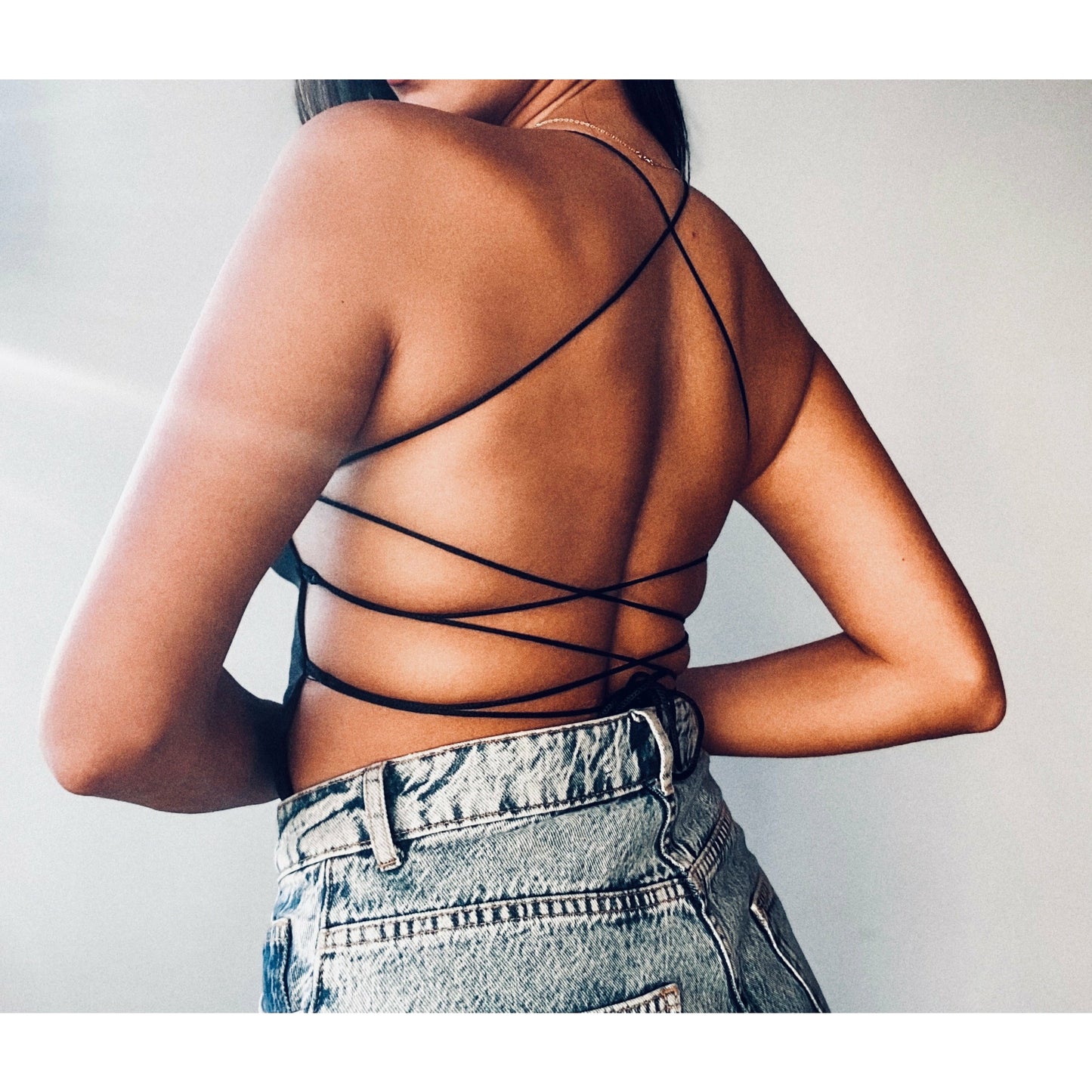 Backless top